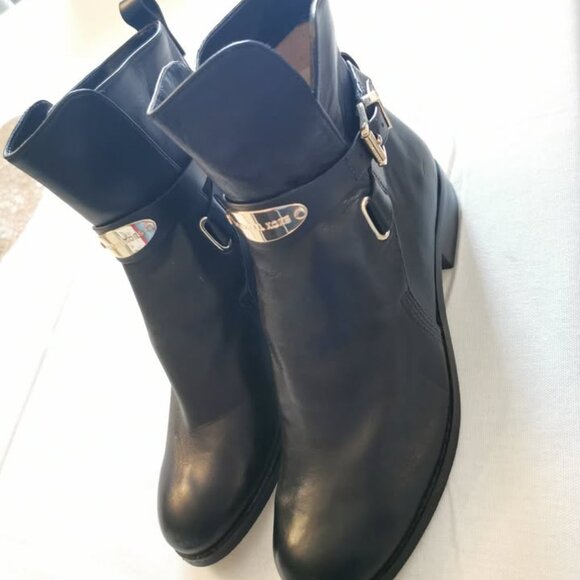 Michael Kors Leather Ankle Boots - Picture 2 of 9